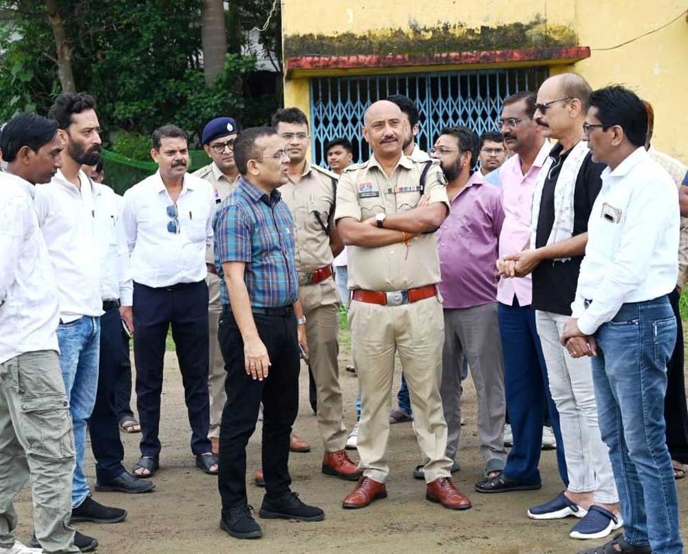 नवरात्रि एवं गणेश उत्सव के दौरान सुरक्षा, यातायात और नागरिक सुविधाओं के संबंध में दिए आवश्यक निर्देश 1 cHAPA 2