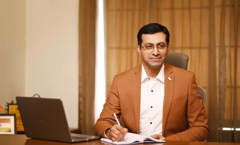 एक विचार और कार्यशैली की यात्रा गुजरात से विकसित भारत तक—संकल्प, निर्णय और जनभागीदारी 6 dESH 01