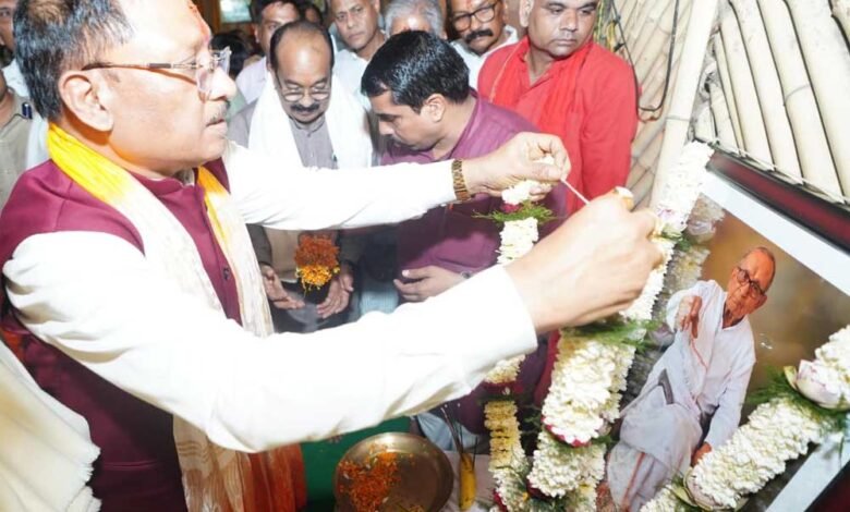 स्वर्गीय शांताराम की स्मृति में समर्पित उद्यान का किया लोकार्पण 8 let 02 1