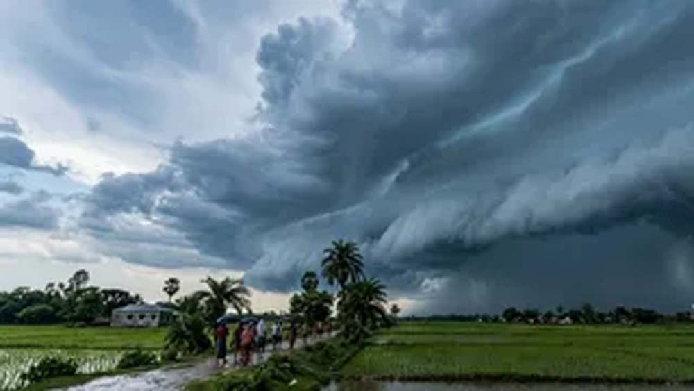 आज 22 राज्यों में मौसम बिगड़ेगा, भारी बारिश के साथ 70 KM की रफ्तार से चलेंगी हवाएं 1 rain 5 3