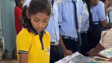 धमतरी के 97 हजार से अधिक विद्यार्थियों ने रंगों और शब्दों में उकेरी ‘मेरे सपनों के भारत’ की स्वर्णिम तस्वीर 3 sAPNO 01