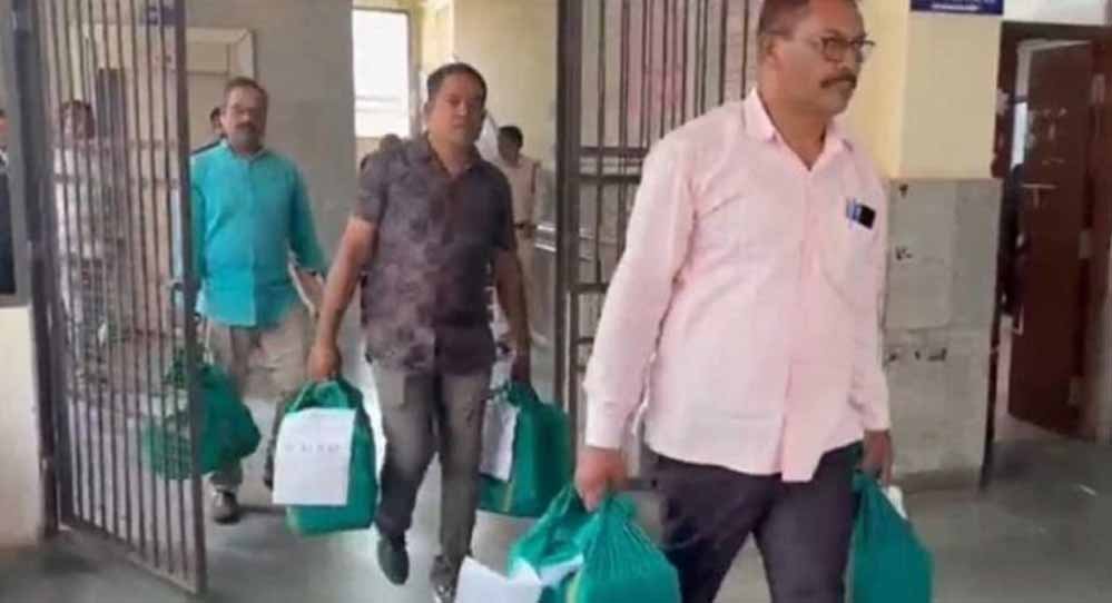 छत्तीसगढ़ कोल लेवी केस: ₹104 करोड़ के लेनदेन को लेकर बड़ा खुलासा, कांग्रेस कार्यालय का नाम आया सामने 1 10A 176