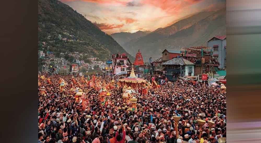 कुल्लू दशहरा 2026 में दिखेगा भव्य नजारा, ड्रोन-लेजर शो समेत कई आकर्षण; जानें तारीख और खास बातें 1 17A 251