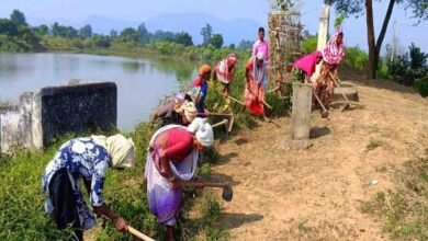 माटी में ही मिला काम, अब रोज ₹300 की कमाई से मजबूत हो रहा श्रमिक परिवारों का आर्थिक आधार 2 22 A 251 1