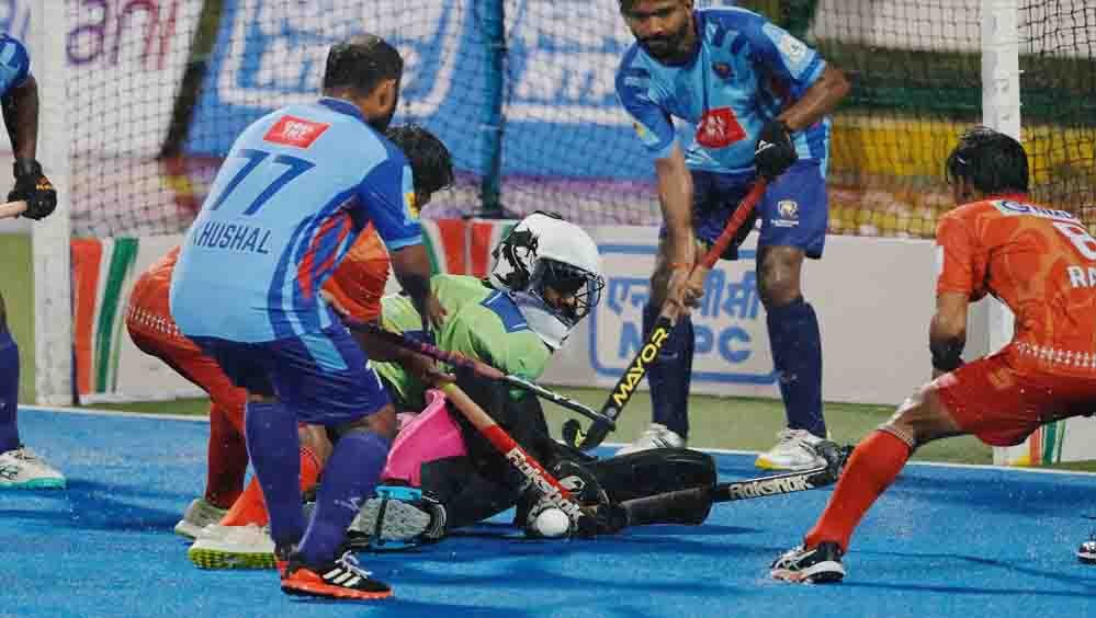 बैलाडिला बुल्स की शानदार वापसी, टूर्नामेंट में पहली जीत दर्ज कर सेमीफाइनल की उम्मीद कायम 1 29A 82