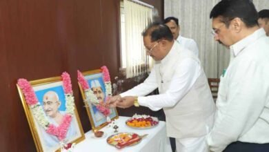 महात्मा गांधी और लाल बहादुर शास्त्री को CM साय ने किया याद, राष्ट्रसेवा के आदर्शों को बताया प्रेरणादायक 2 2A97