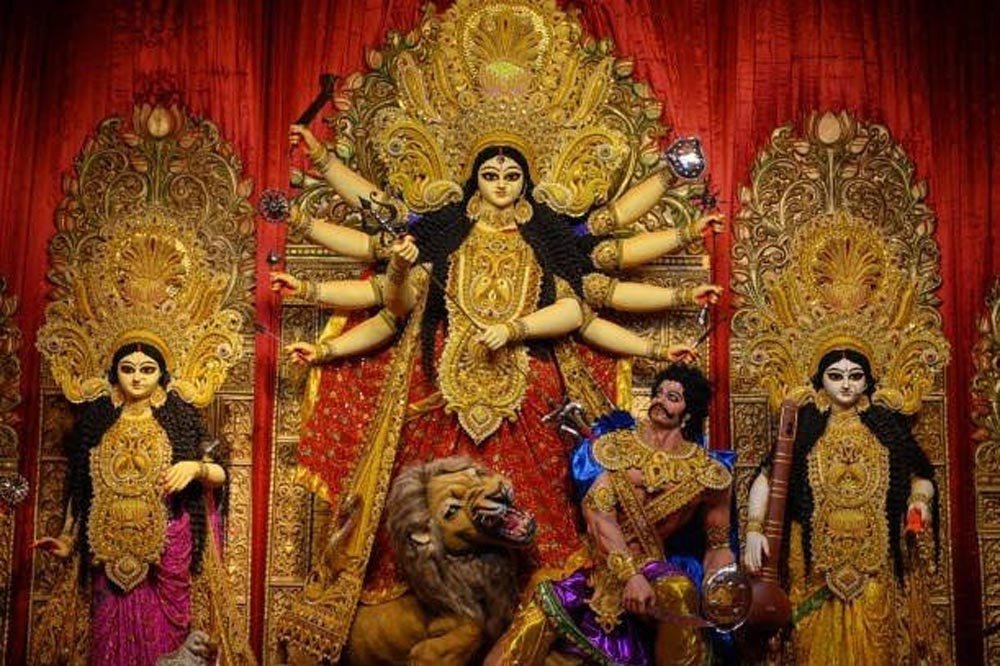 मां दुर्गा के आगमन का वाहन बना चर्चा का विषय, 2026 में हाथी की सवारी को क्यों माना जा रहा शुभ? 1 49 5