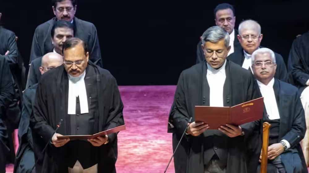 सुप्रीम कोर्ट में तीन नए न्यायाधीशों की एंट्री, 37 जजों में महिला जजों की संख्या महज 3 1 7A 146