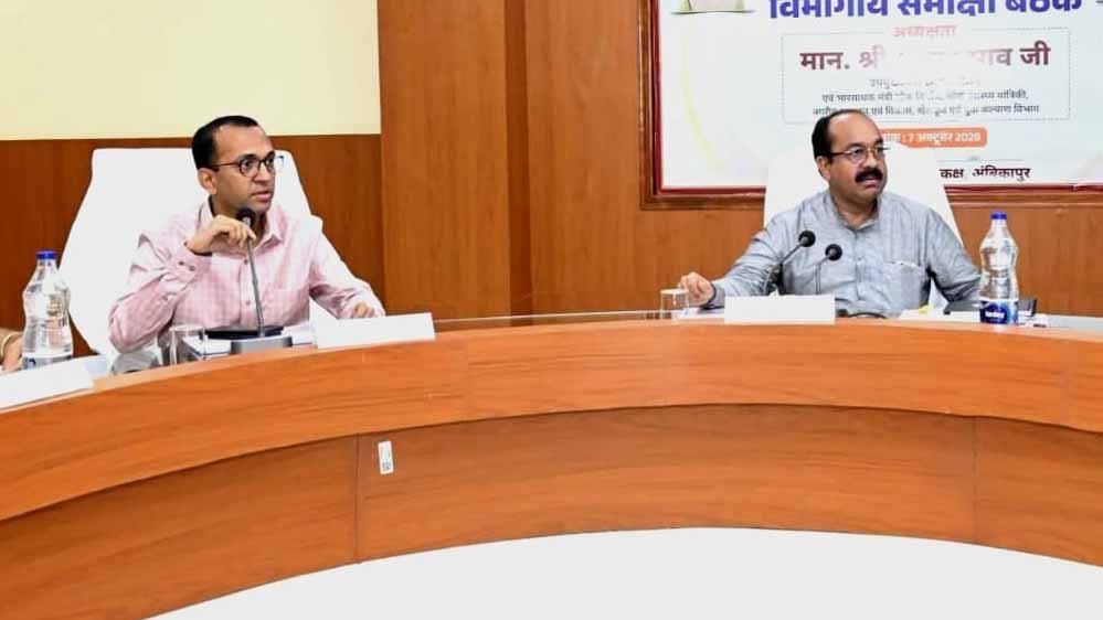 जनहित के कामों को मिले प्राथमिकता, डिप्टी CM अरुण साव ने अधिकारियों को दिए सख्त निर्देश 1 8A 66