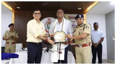 बस्तर के अनिमेष का दुनिया में बजा डंका, भारत के स्टार धावक को IG-SSP ने किया सम्मानित 3 BASTER 02