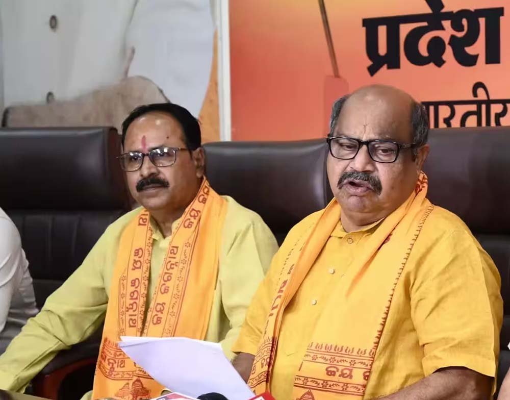 SIR पर कांग्रेस के रुख को लेकर भाजपा विधायक पुरंदर मिश्रा का तंज, दिल्ली बैठक पर उठाए सवाल 1 Chhattisgarh News 06 1 3