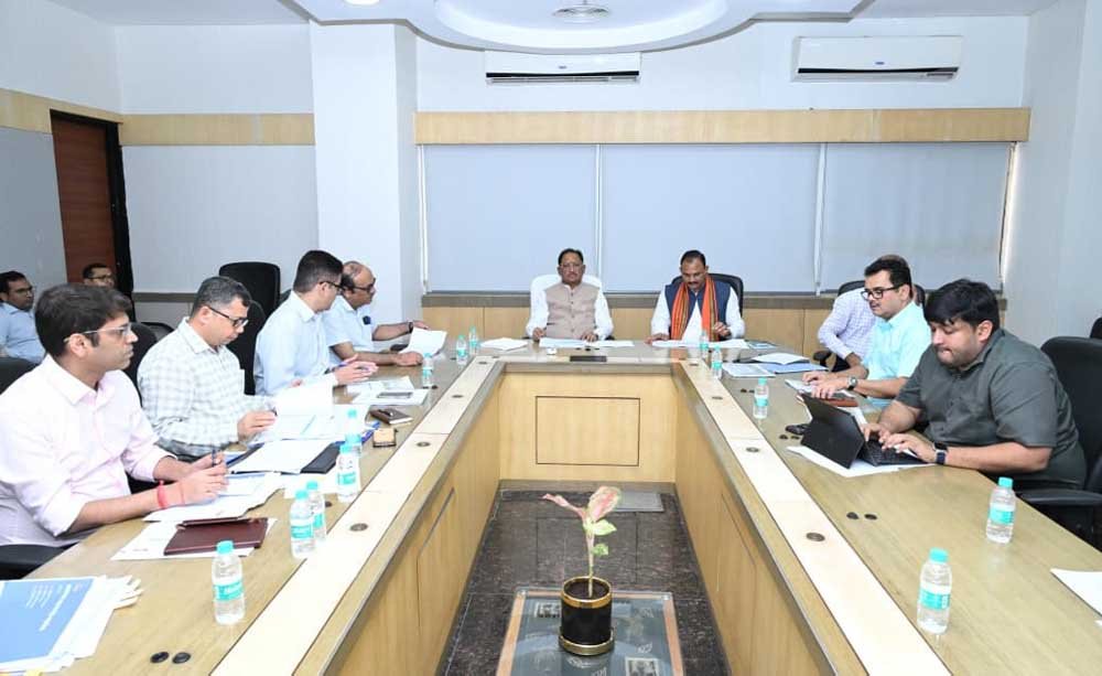 भविष्य की जरूरतों के अनुरूप तैयार हो स्वास्थ्य अधोसंरचना के विस्तार की दीर्घकालिक कार्ययोजना : मुख्यमंत्री 1 Harsha