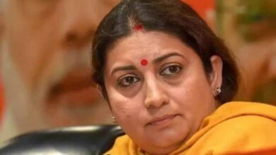 Smriti Irani 24 3
