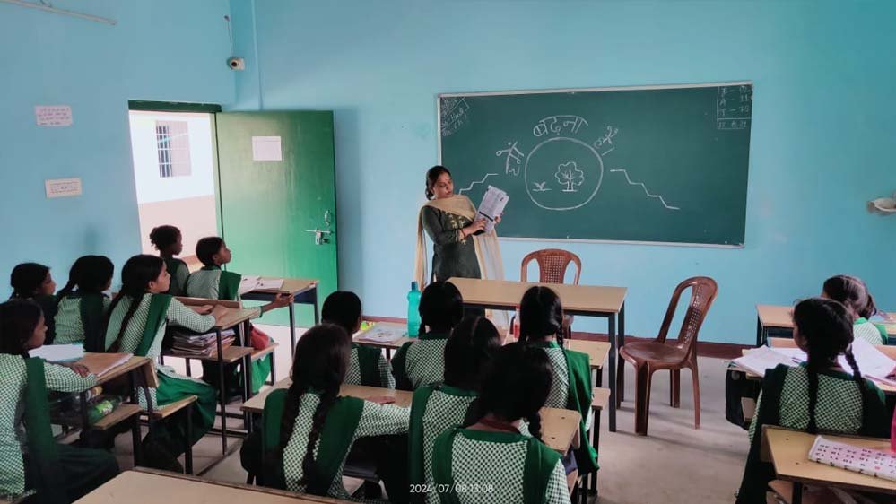 छत्तीसगढ़ शिक्षक भर्ती में दिव्यांग अभ्यर्थियों के लिए फिर खुला अवसर, संशोधित विज्ञापन से आवेदन का मिलेगा मौका 1 Teacher india5 5