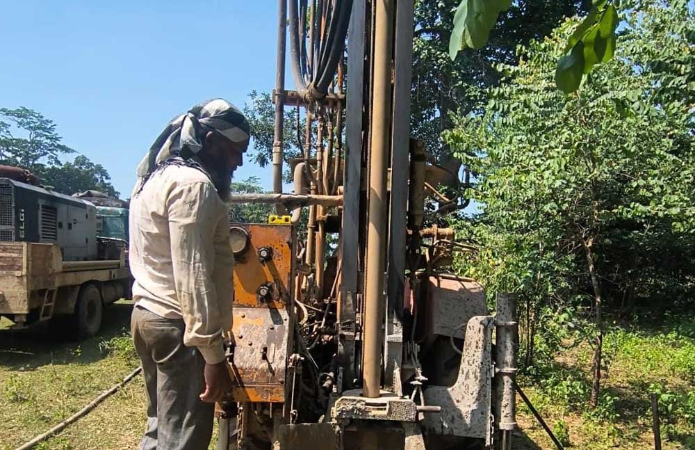 नारायणपुर जिले के वनांचल में बुनियादी सुविधाओं का विस्तार 1 bor 2
