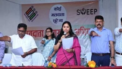 सारंगढ़ के महाविद्यालय में गुंजा ‘कोई मतदाता छूटे ना’ का संदेश 2 dhaan