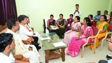 mahila 044
